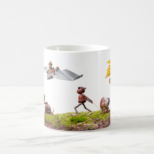 Mok met sporenbladeren in de bossen (Center)