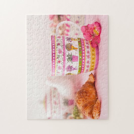 Mok met thee, croissant en ventilator legpuzzel (Verticaal)