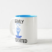 Mok met zwaar gemedieerde koffie (Voorkant links)