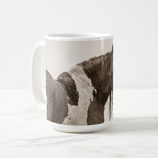 mok "Onvincible" (Voorkant links)