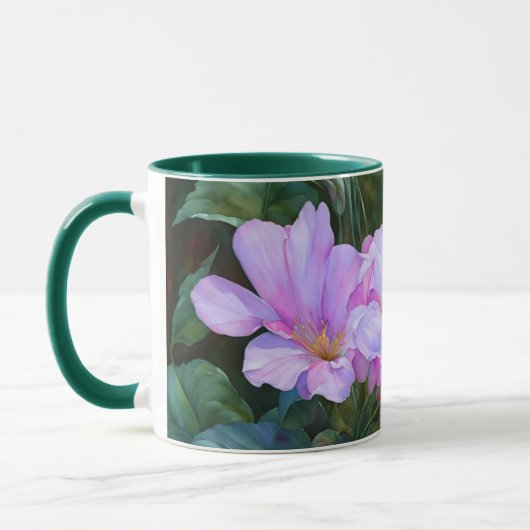 Mok over lavendel paarse bloemen (Links)