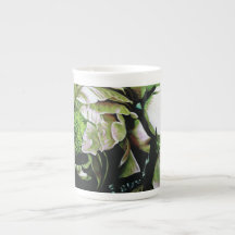 mok "Peony Ride" Fine Porcelain