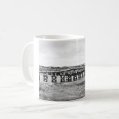 Mok Sandwich Boardwalk (Voorkant links)