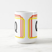 Mok - Simplistische geometrische vormen en Initiaa (Center)