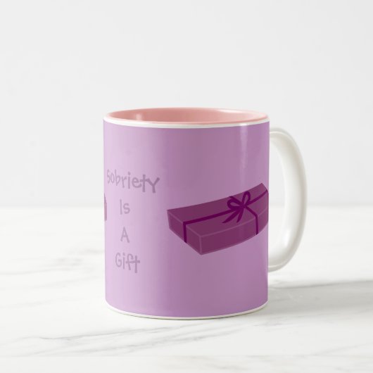 mok "Sobriety is a gift" (Voorkant rechts)