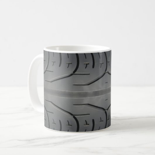Mok Tire Tread Coffee van mannen (Voorkant links)