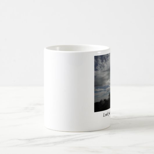 Mok-troebel luchtruim boven Templeton CA Koffiemok (Center)