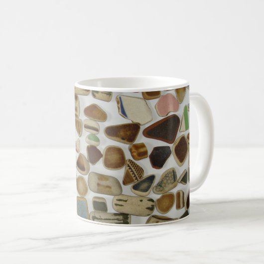 Mok van bakkersaardewerk (Voorkant rechts)