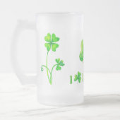 Mok van bier met aquarelle shamrocks (Links)