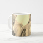 mok van  bloemen (Voorkant links)