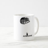 Mok van boordkoffie (Voorkant rechts)