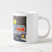 Mok van de ambulancedienst Abogado (Rechts)