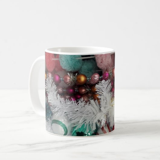 Mok van de kerstkerstgarland (Voorkant links)