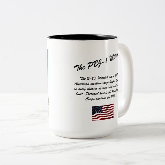 Mok van de Tweede Wereldoorlog B-25 (Voorkant rechts)