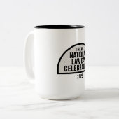 Mok van de viering van de Amerikaanse National Law (Voorkant links)