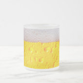 Mok van gekookte bier en suikersoorten (Center)