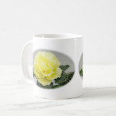 Mok van gele rozen (Voorkant links)