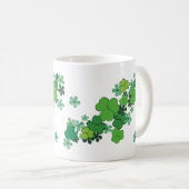 Mok van groene shamrocks en Daisies (Voorkant rechts)