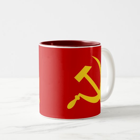 Mok van hamer en sikkelen (geel) (Voorkant rechts)