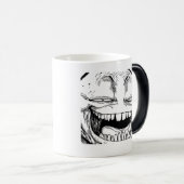 Mok van het lachen van de trolle met koffiebeker (Voorkant rechts)