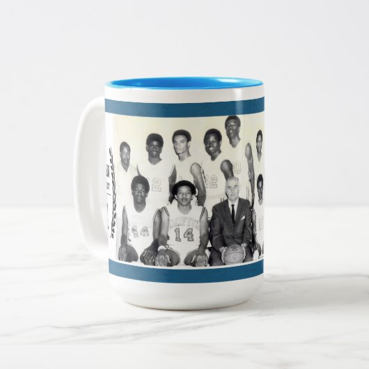 Mok van het levende Legends Team 69 (Voorkant links)