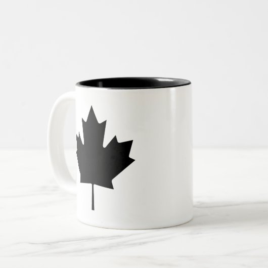 mok van het "Maple Leaf"-Pictogram (Voorkant links)