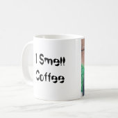 mok van hondenkoffie (Voorkant links)