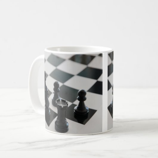 Mok van kazernes en stukken (Voorkant links)