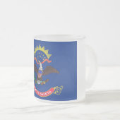 Mok van klein glas, bevroren met vlag North Dakota (Voorkant rechts)