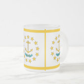 Mok van klein glas, bevroren met vlag Rhode Island (Voorkant rechts)