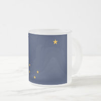 Mok van klein glas, bevroren, met vlag van Alaska,