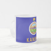 Mok van klein glas, bevroren, met vlag van Kansas (Voorkant links)