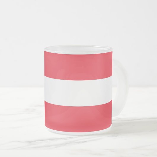 Mok van klein glas, voorgekookt, met Oostenrijkse  (Voorkant rechts)