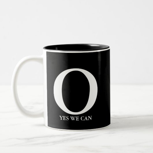 Mok van koffie met dubbele persoonlijkheid (Links)