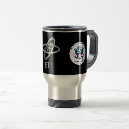 Mok van KustGuard Electronics-technicus (Voorkant rechts)