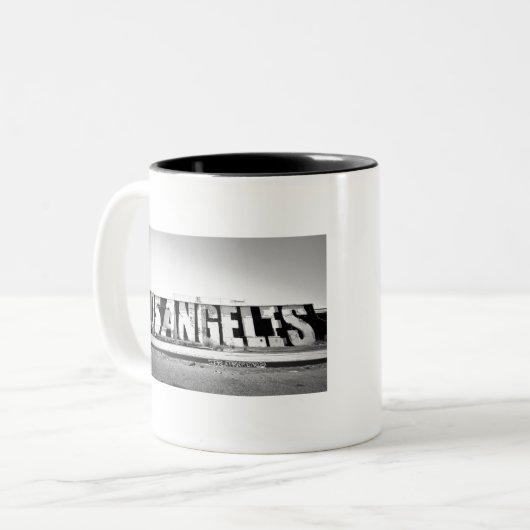 Mok van Los Angeles Two-Tone Coffee (Voorkant links)