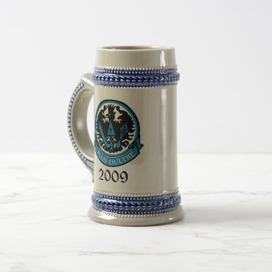 Mok van oorlogarend 1 (Voorkant links)