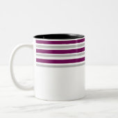 Mok van topkwaliteit met paarse voering. (Links)