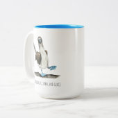 Mok van tweetone koffie met blauw-voetgebaseerde v (Voorkant links)