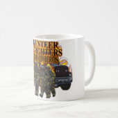Mok van vrijwilligers voor brandweermannen (Voorkant rechts)