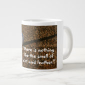 Mok van vuil en leder - Humor (Voorkant rechts)