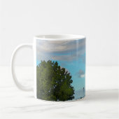 Mok van windmolenparken met koffie (Links)