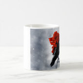 Mok van zwarte rode rode rozenvogel (Center)