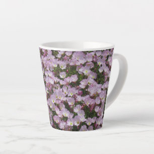 Mok - Veld met roze bloemen
