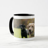 Mok voor gele en zwarte labrador zwarte koffie (Voorkant links)