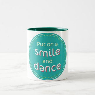 Mok voor glimlachen en dansen
