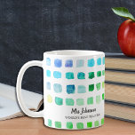 Mok voor groene koffie van gepersonaliseerde leraa<br><div class="desc">Deze koffie-mok is versierd met een groen en turquoise-waterverf patroon en is gewijd aan 's werelds beste leraar. Eenvoudig aan te passen. Om verder uit te geven gebruik het Hulpmiddel van het Ontwerp om de doopvont, de doopvontgrootte, of de kleur te veranderen. Omdat wij ons kunstwerk creëer, zult u dit...</div>