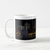 Mok voor kerstkoffie in het centrum van Dallas (Links)