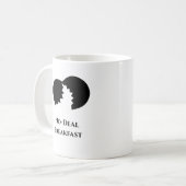 Mok voor onverkoopbare koffie zonder deals (Voorkant links)