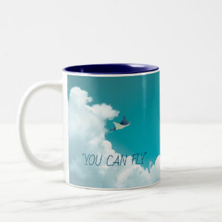 Mok voor twee-toonkoffie voor vliegende strandstra
